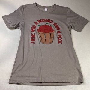 NWOT I Love you a Bushell and a Peck Gray T-Shirt Red apple size Small
